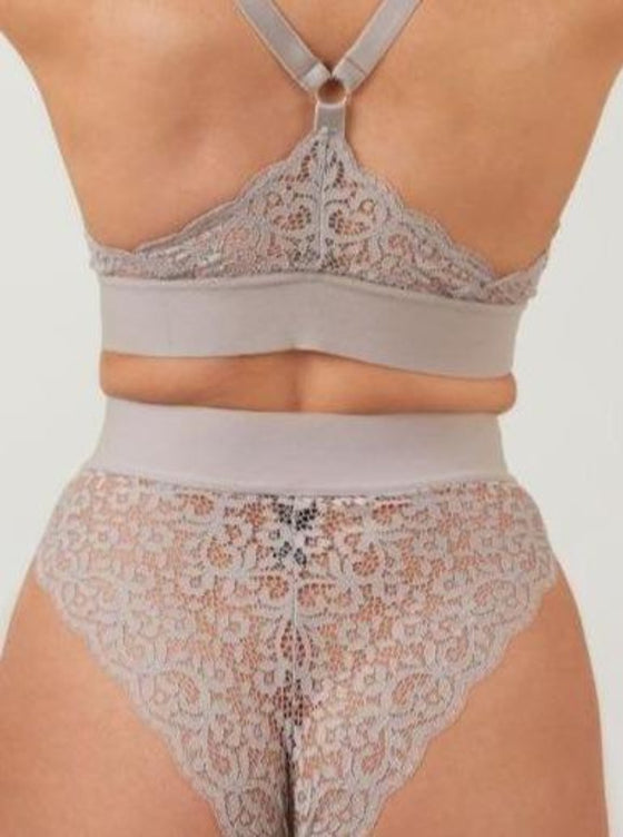 Hallie lace brazilian in silver cloud with scalloped edging